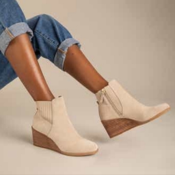 TOMS Natural Suede Bootie - Picture 3 of 11